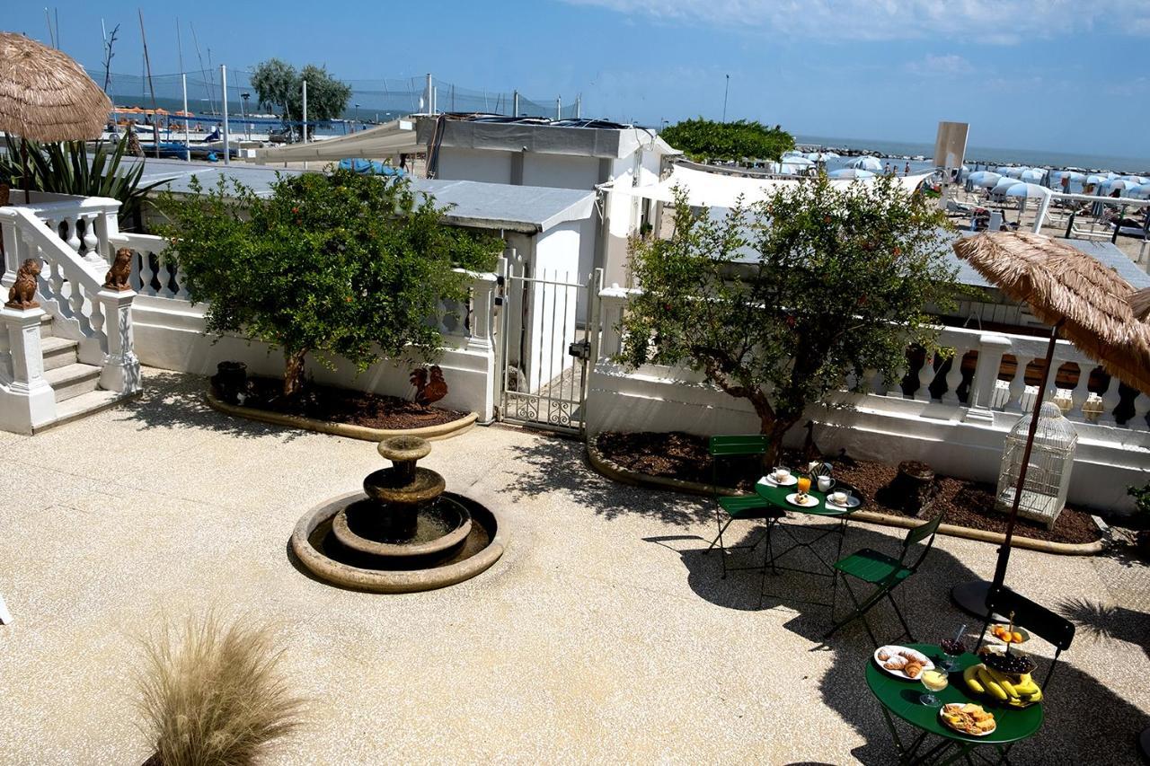 Villa La Torretta Luxury B&B - Adults Only - ริมินี ภายนอก รูปภาพ