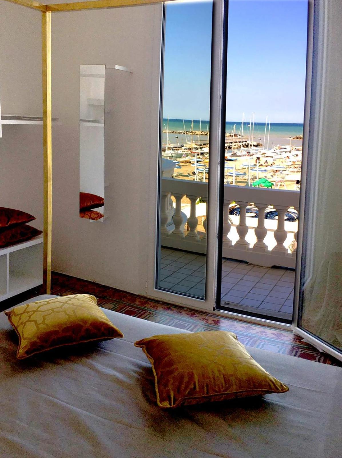 Villa La Torretta Luxury B&B - Adults Only - ริมินี ภายนอก รูปภาพ