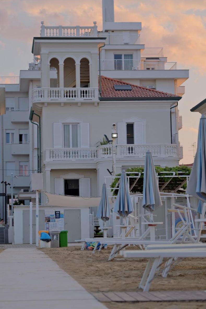 Villa La Torretta Luxury B&B - Adults Only - ริมินี ภายนอก รูปภาพ